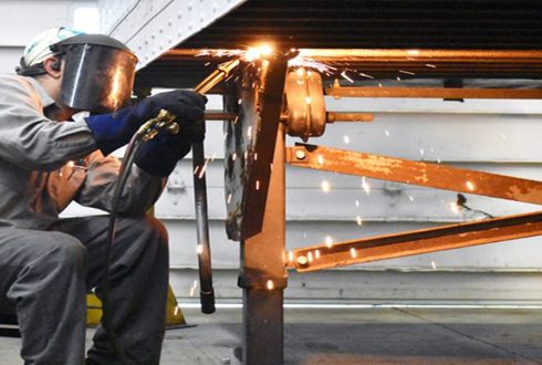 ساخت و ساز برای پیشرفت و خدمت به ناوگان حمل‌ونقل ایران عزیزمان